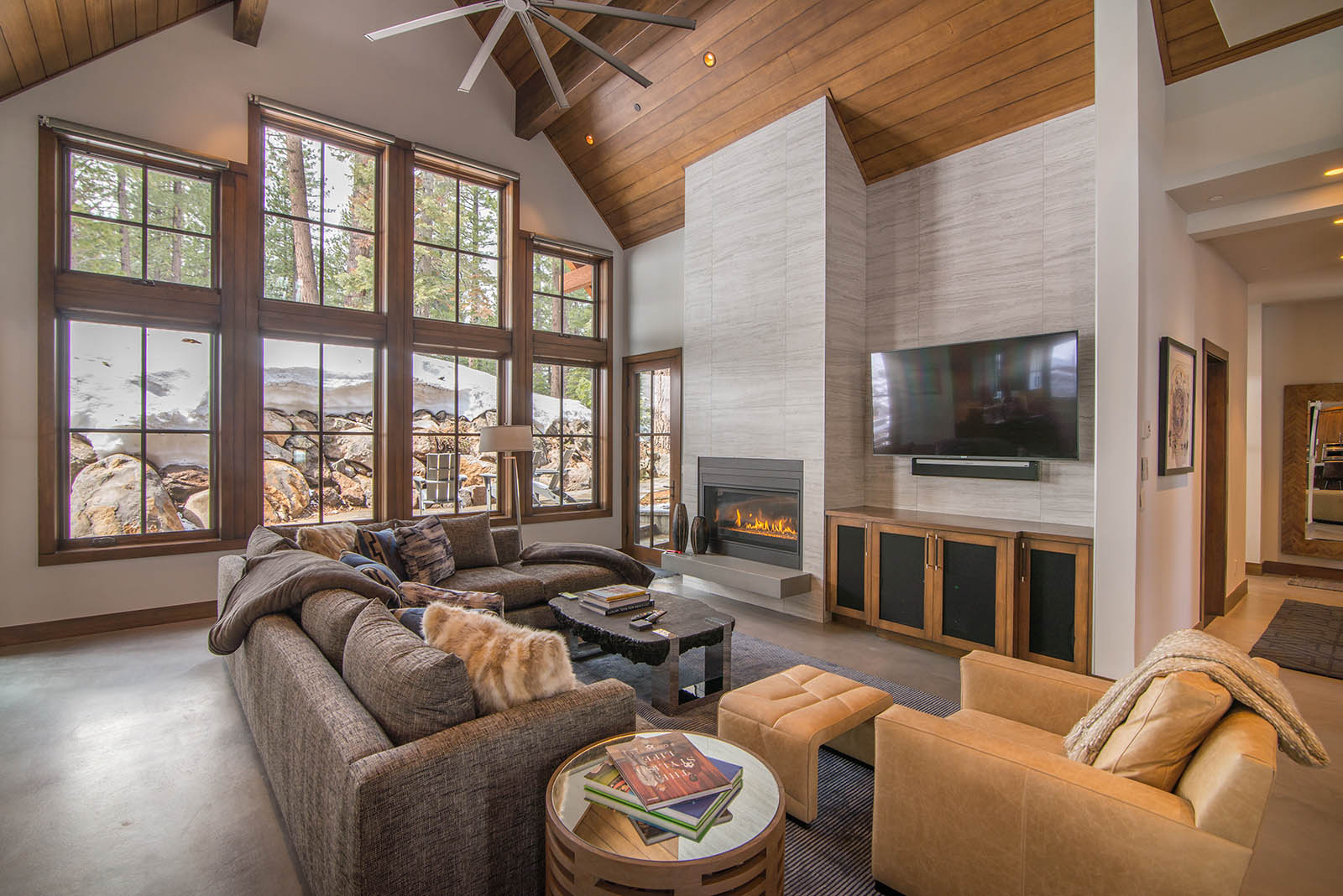 Pine House - Image 4