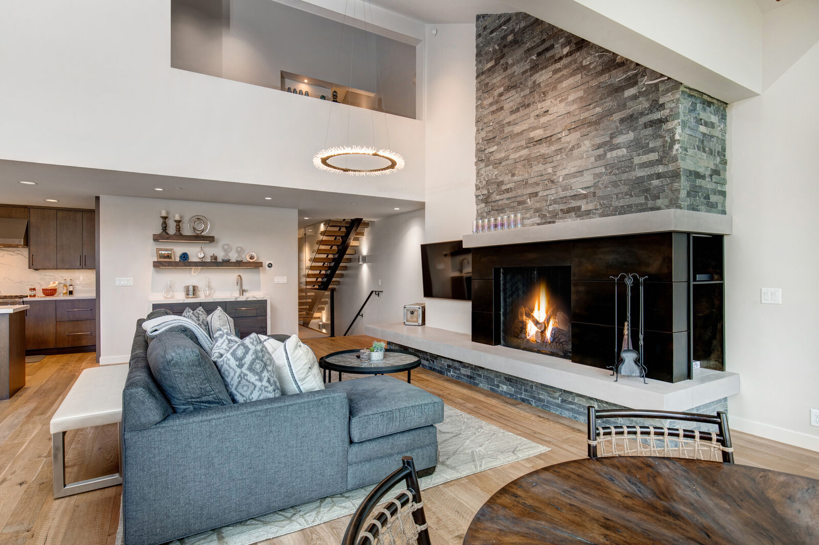 Belle House - Image 8