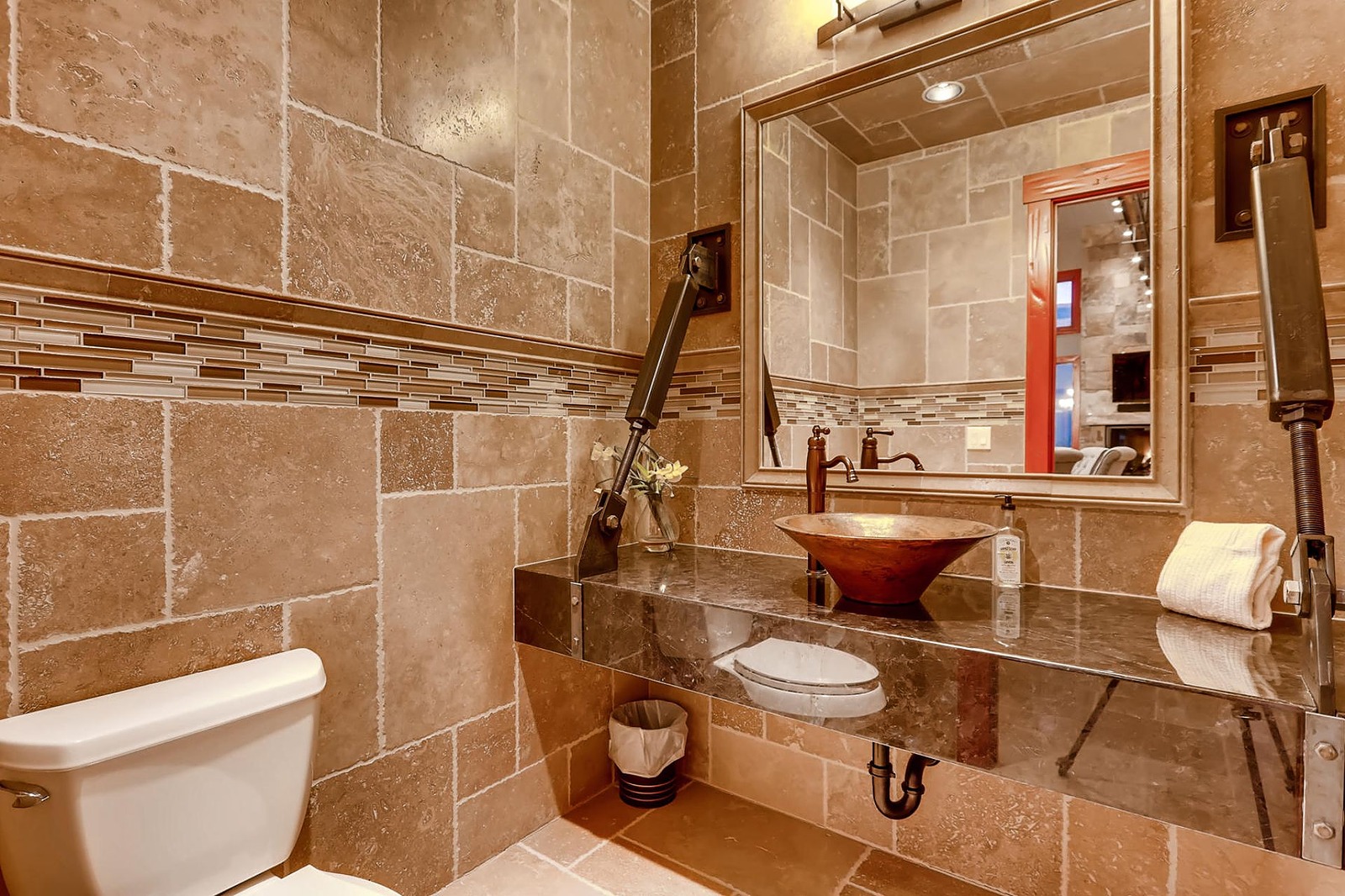 Snow Manor - Image 30