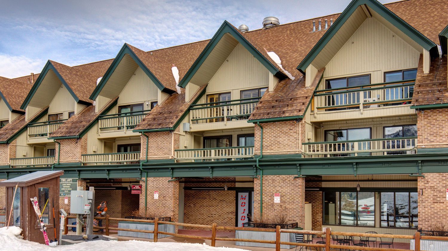 Lowell Home - Image 27