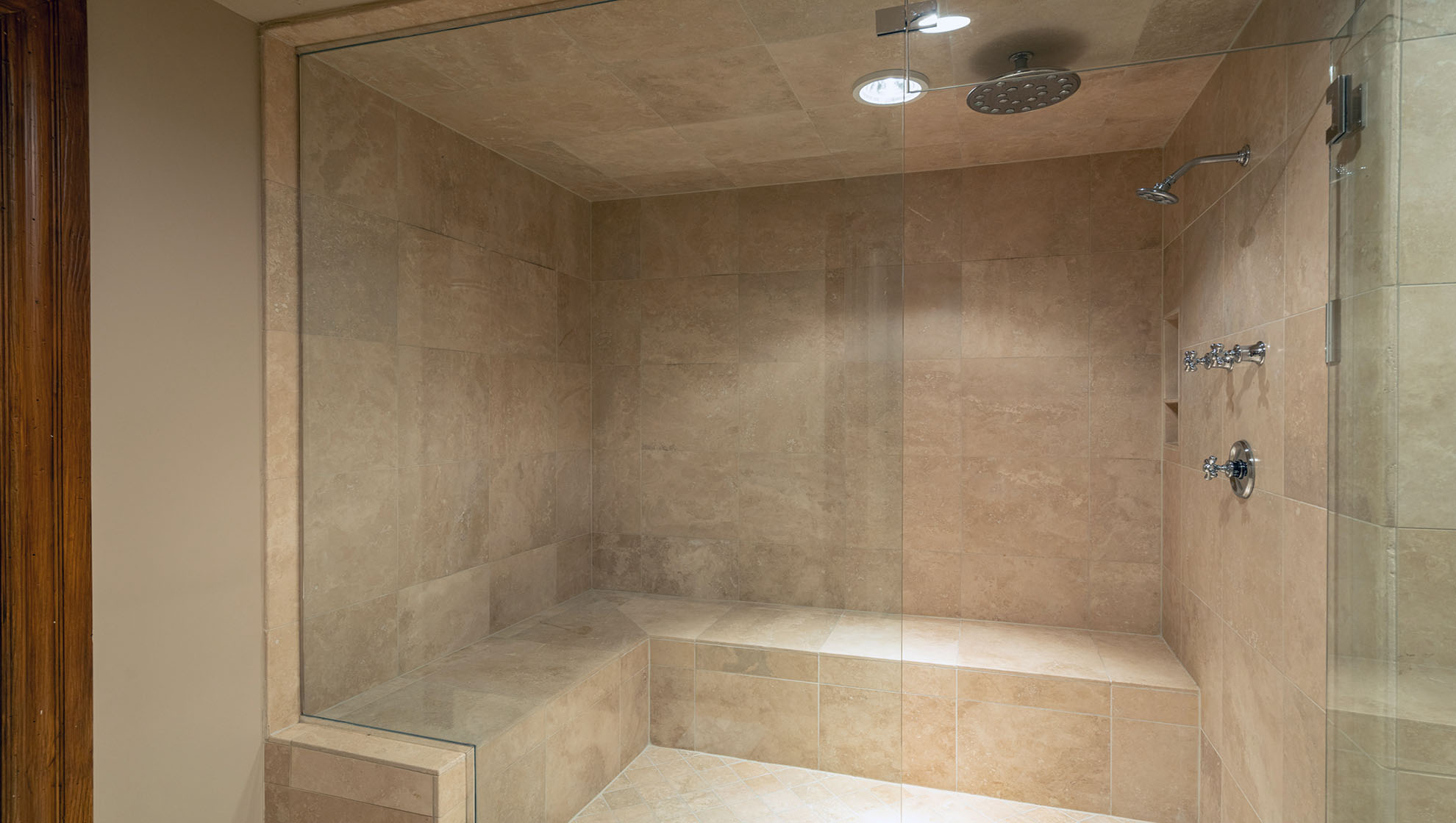 Peaks Manor - Image 44