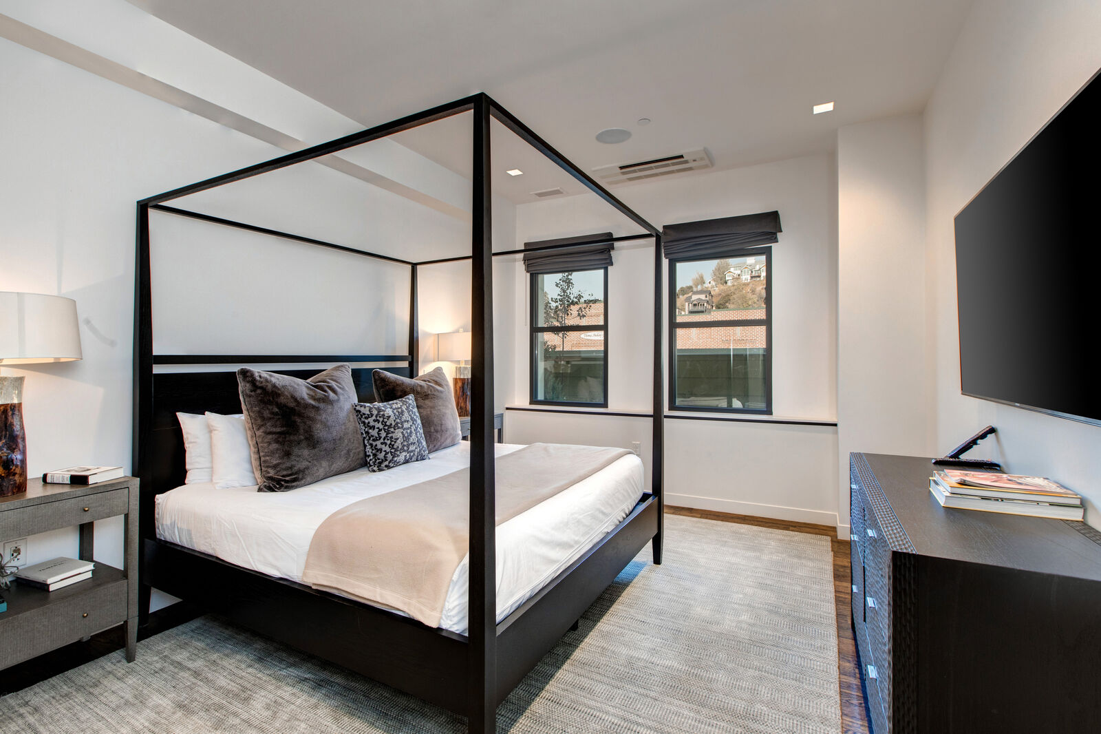 Main Home - Image 26