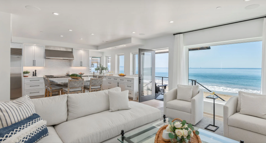 Sandy Shore Home - Image 2