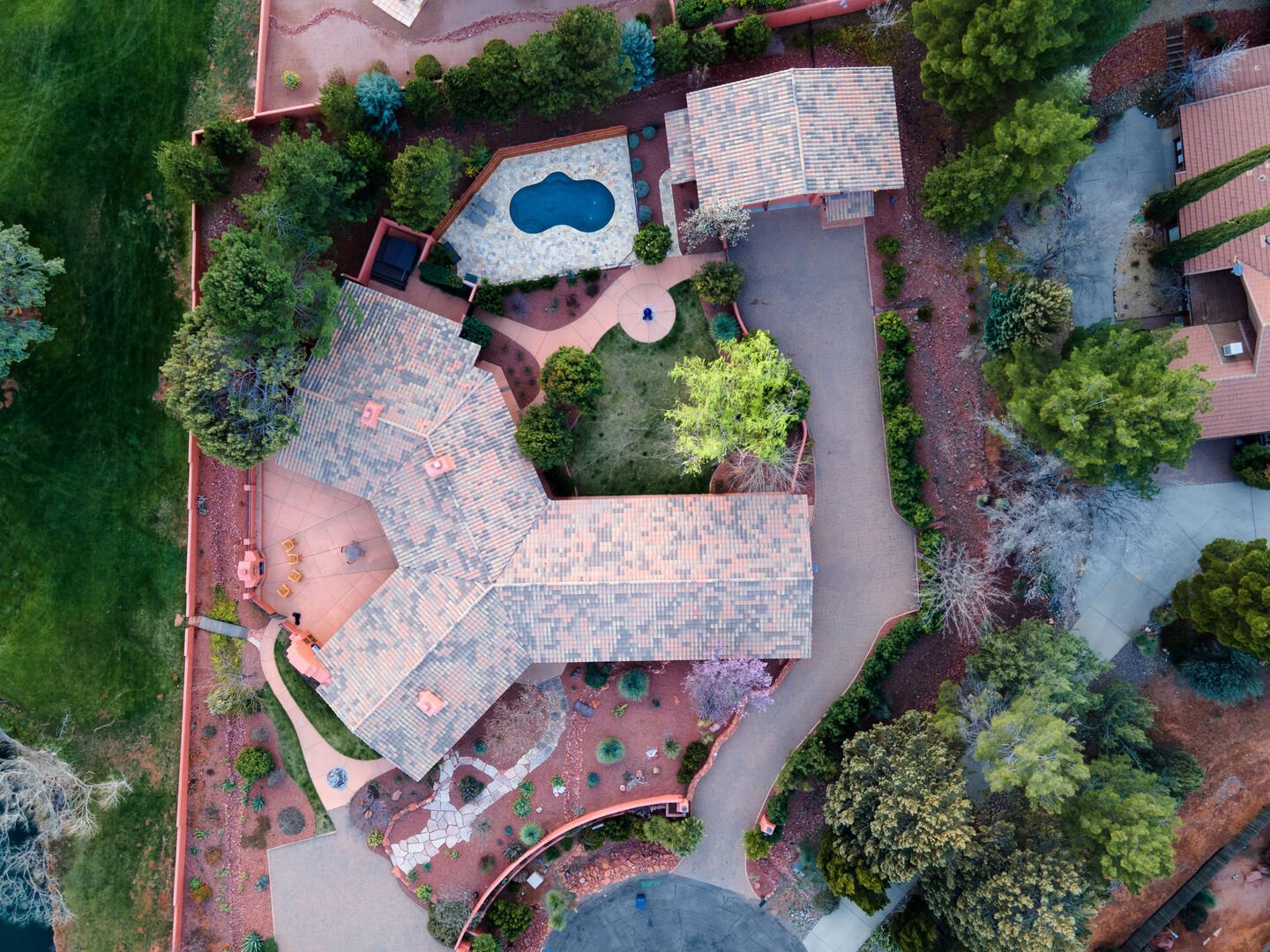 Hotsko House - Image 50