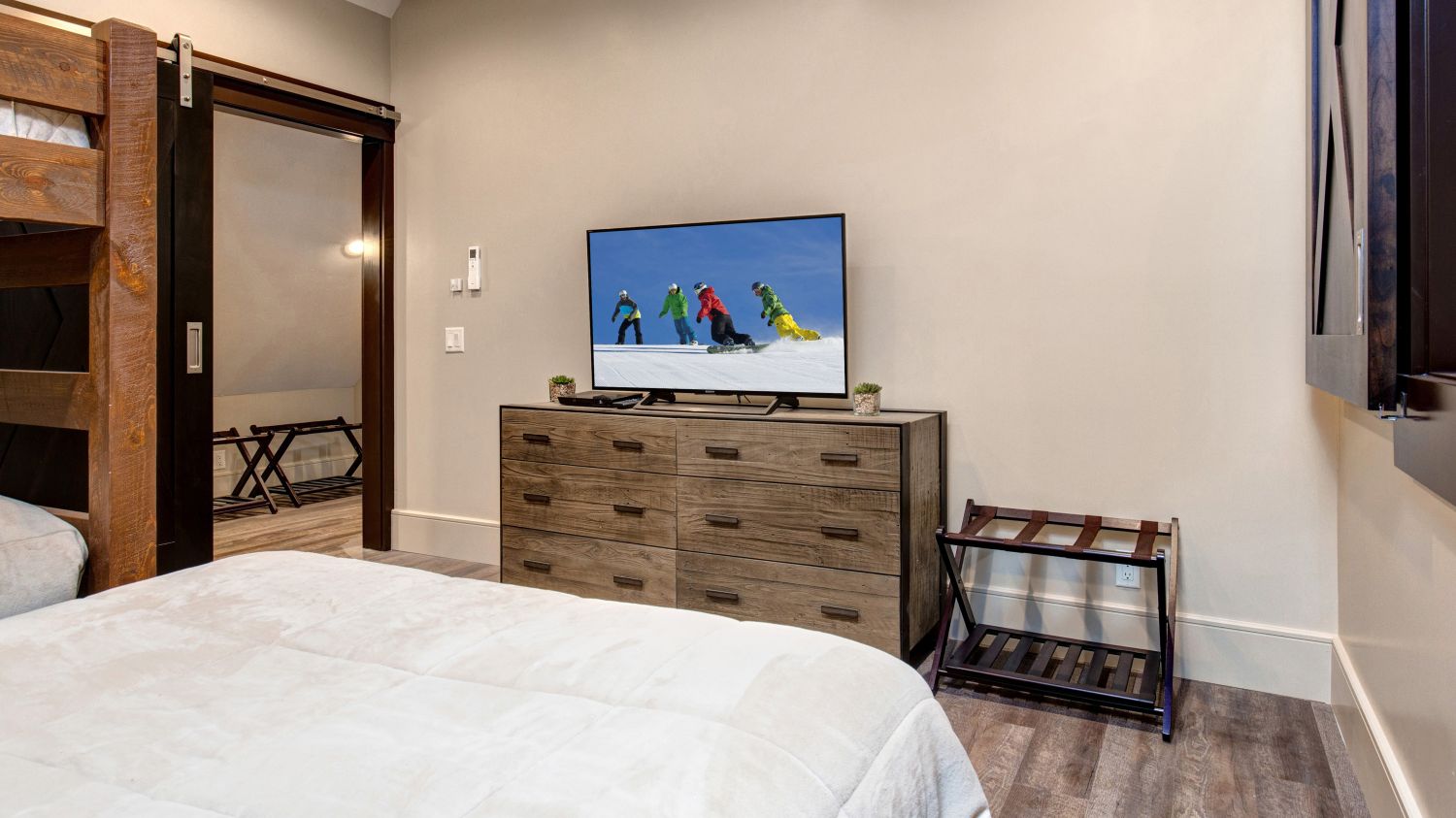 Lowell Home - Image 23