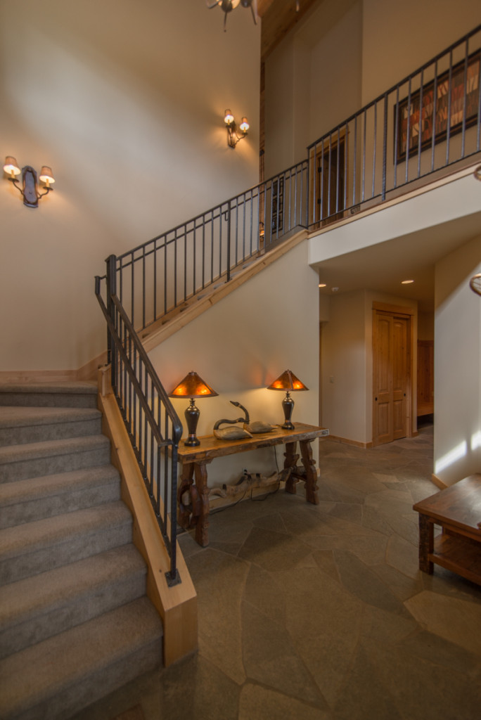 Ponderosa Home - Image 8