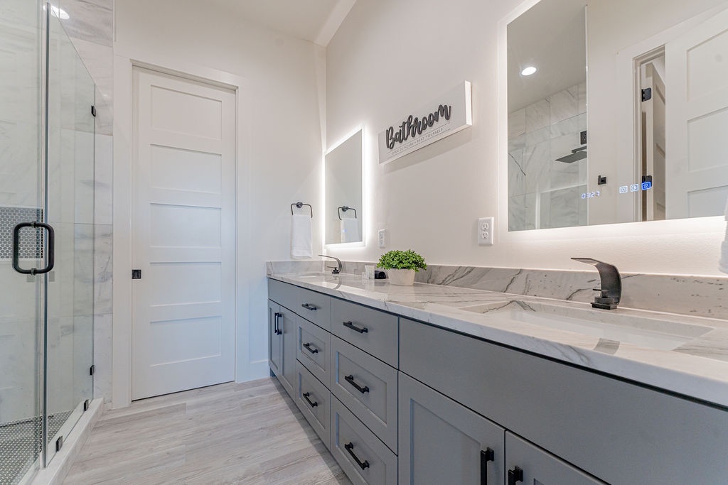 Clark Villa - Image 16