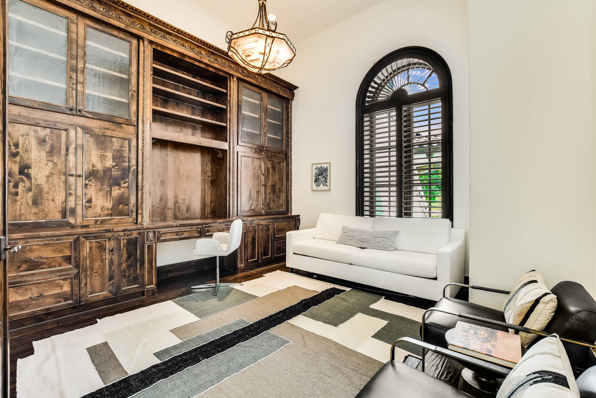 Woodrow Manor - Image 36