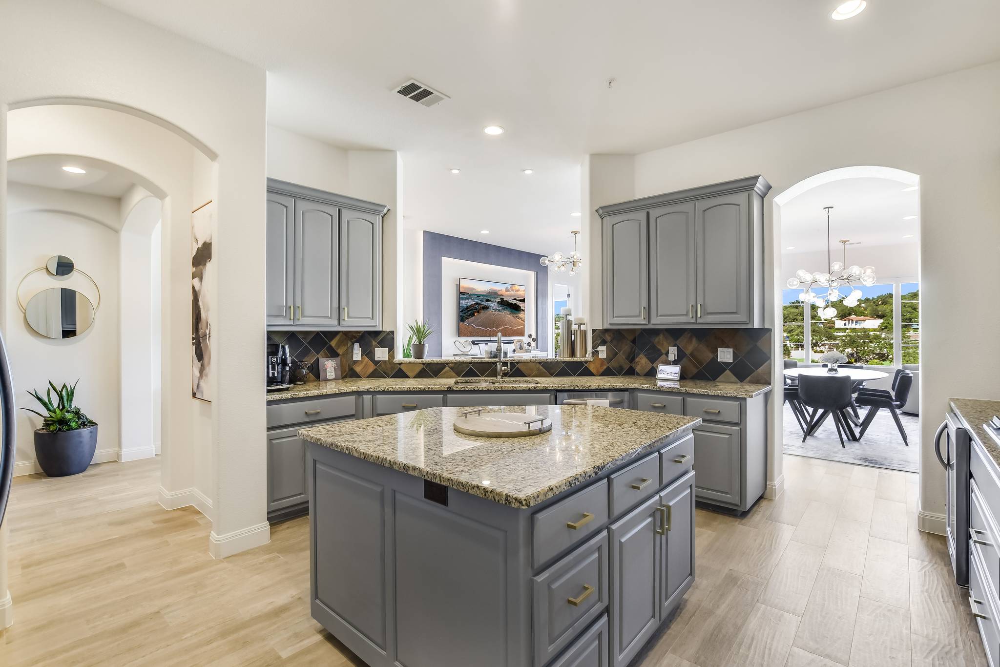 Parker Home - Image 15