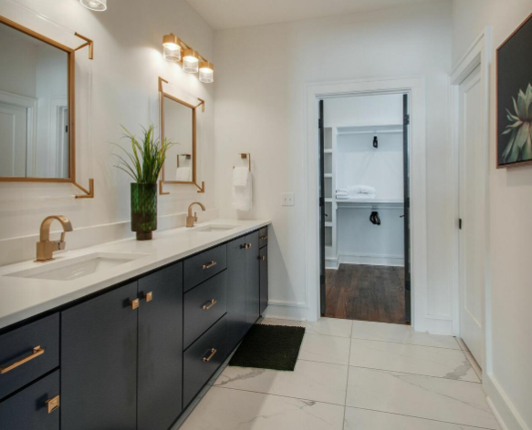 Grant Home - Image 12