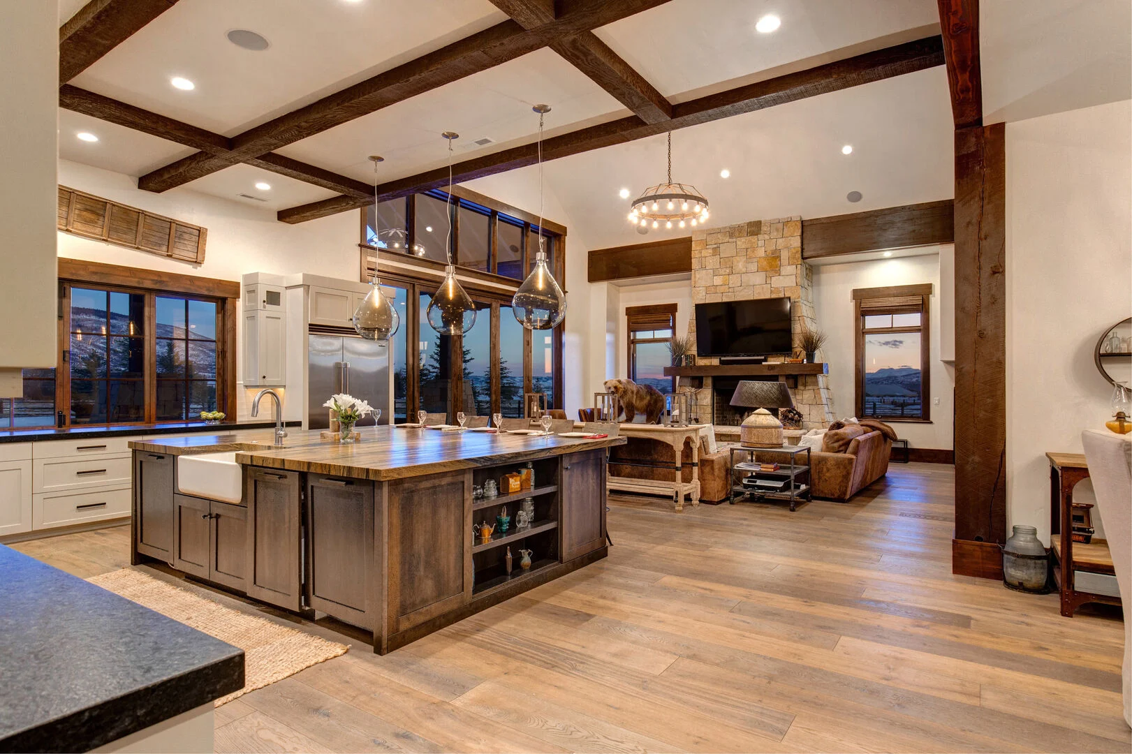 Empire Manor - Image 14