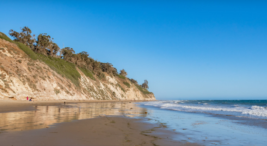 Hendry's Home - Image 25