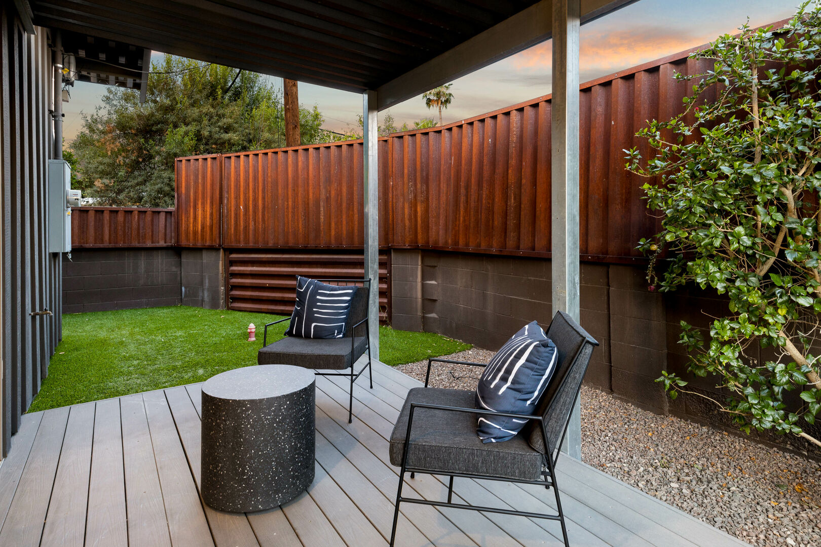 Waterfall House - Image 38