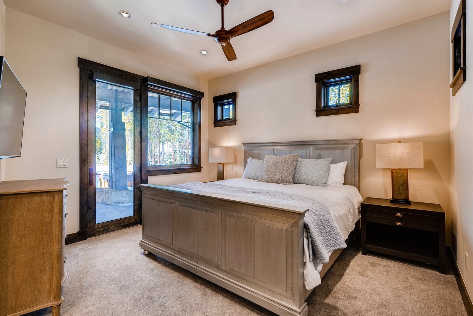 Iron Manor - Image 17