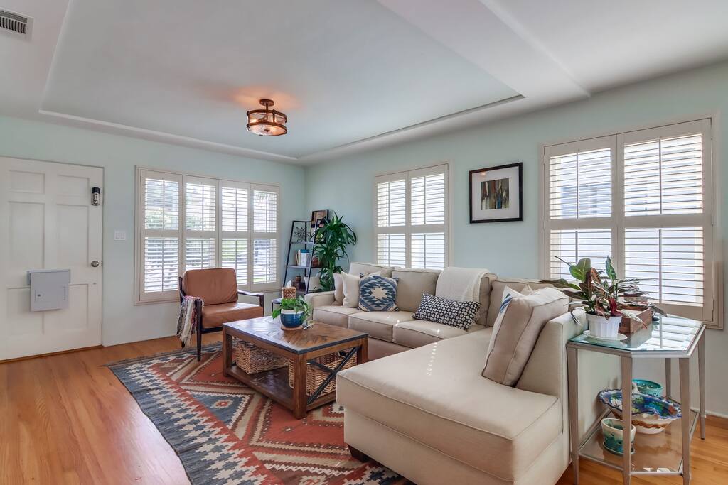 Blue Lagoon Home - Image 4