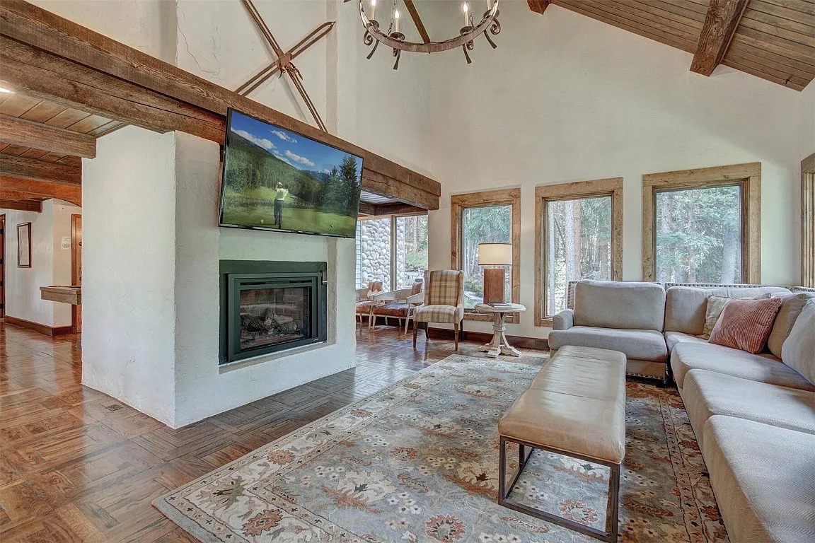 Creekside Chateau - Image 3