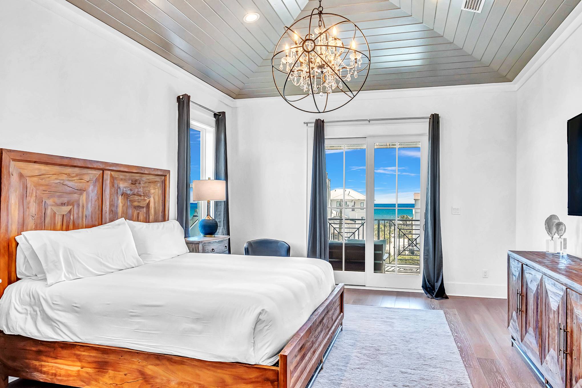 Lantern Manor - Image 41