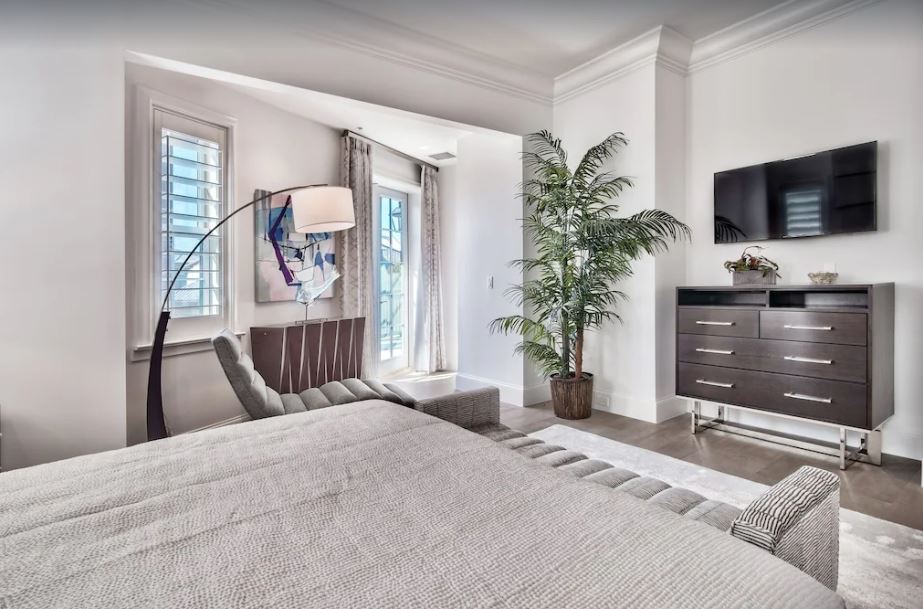 Hall Home - Image 17