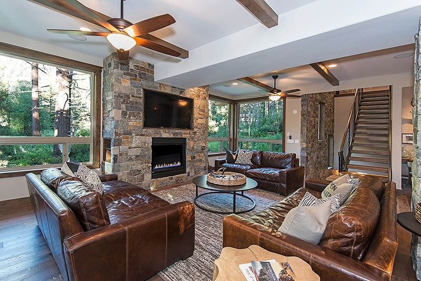 Saddle Manor - Image 43