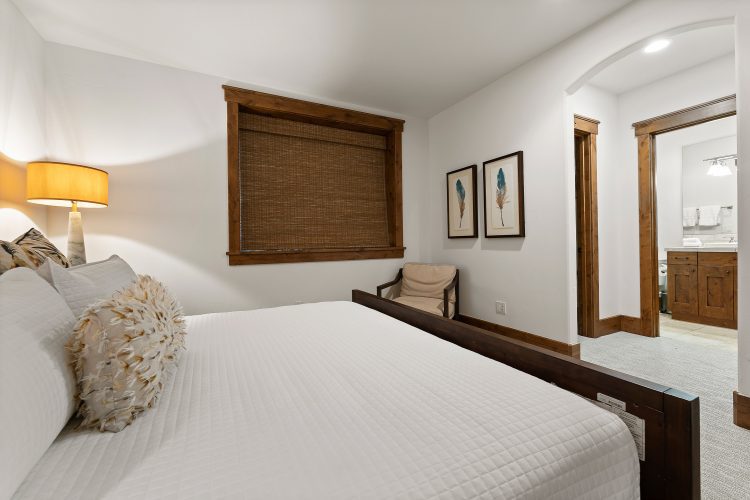 Berg Manor - Image 36