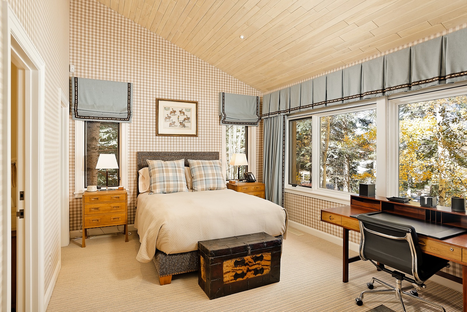 Roaring Manor - Image 31