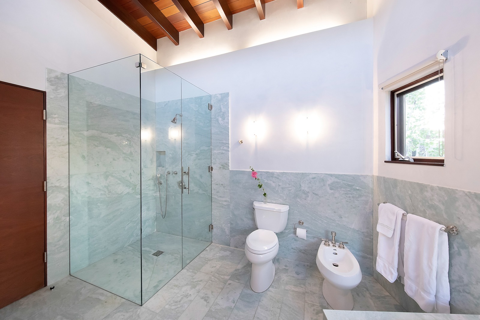 Nell Villa - Image 17