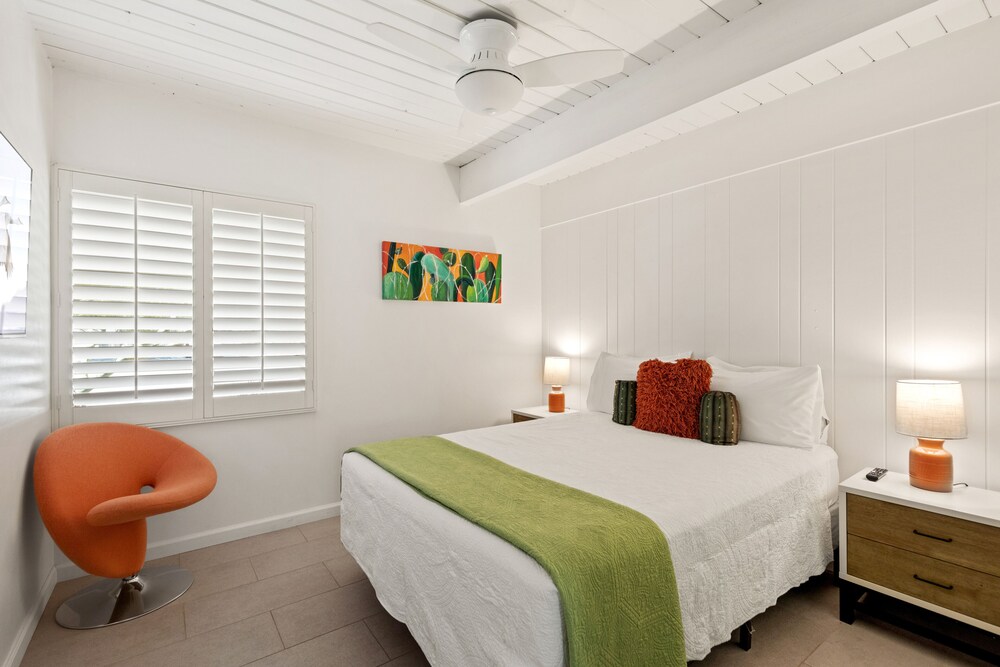 Mid Century Ranch - Private Resort-style Pool! - Image 3