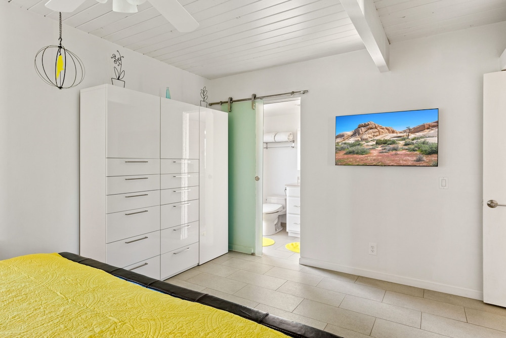 Mid Century Ranch - Private Resort-style Pool! - Image 7