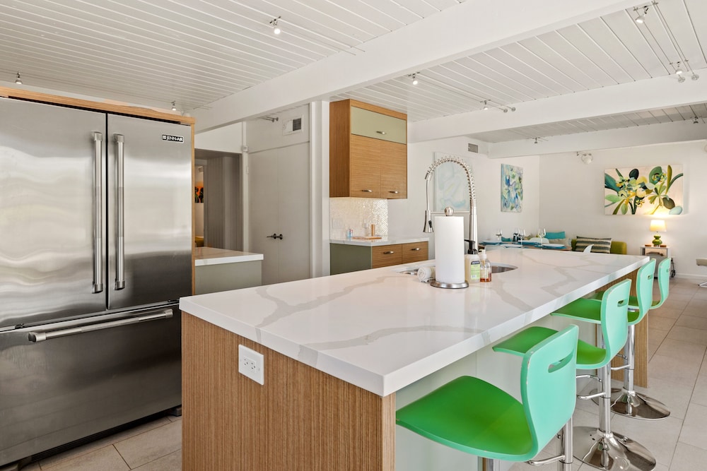 Mid Century Ranch - Private Resort-style Pool! - Image 12