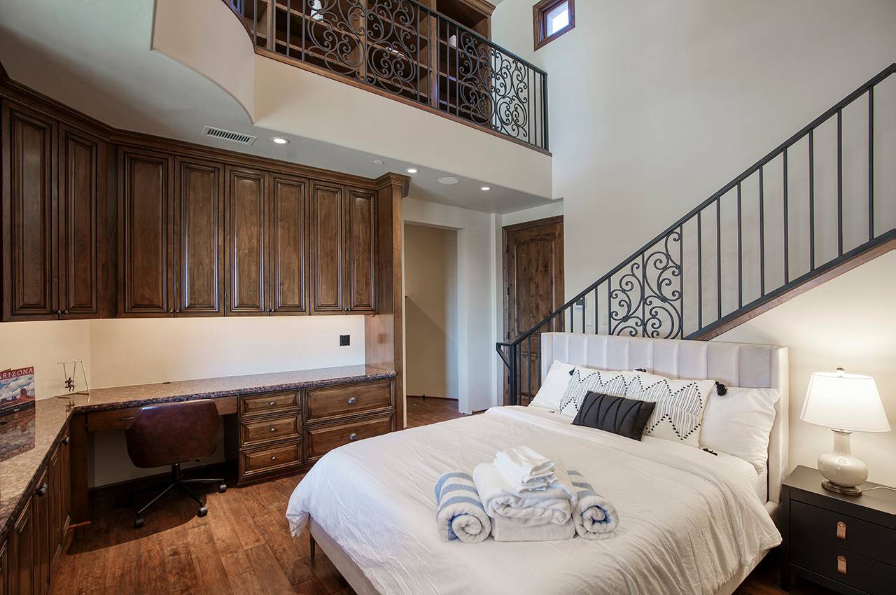 Infinity Manor - Image 24