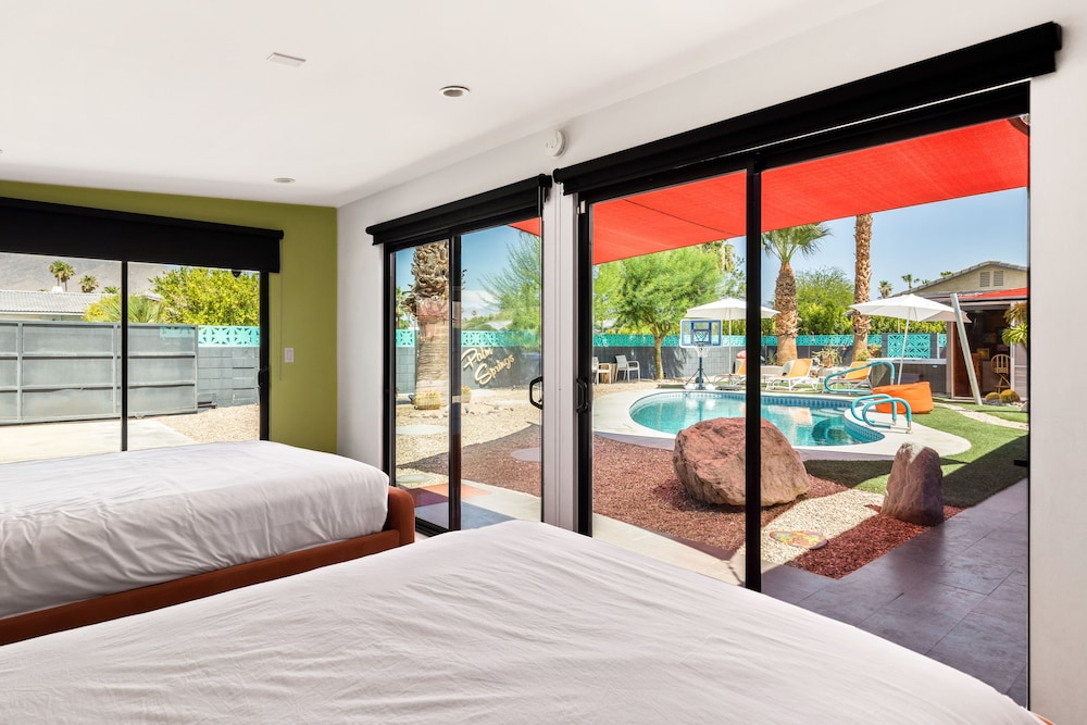 Modern Desert Oasis - Image 11