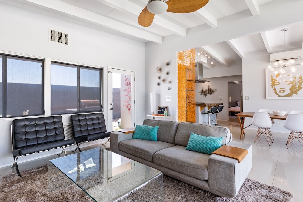 Modern Desert Oasis - Image 24