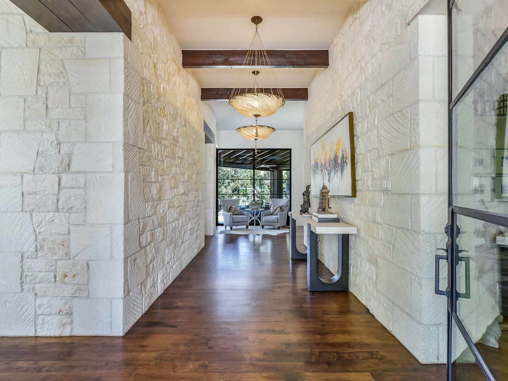 Bluebonnet Villa - Image 4