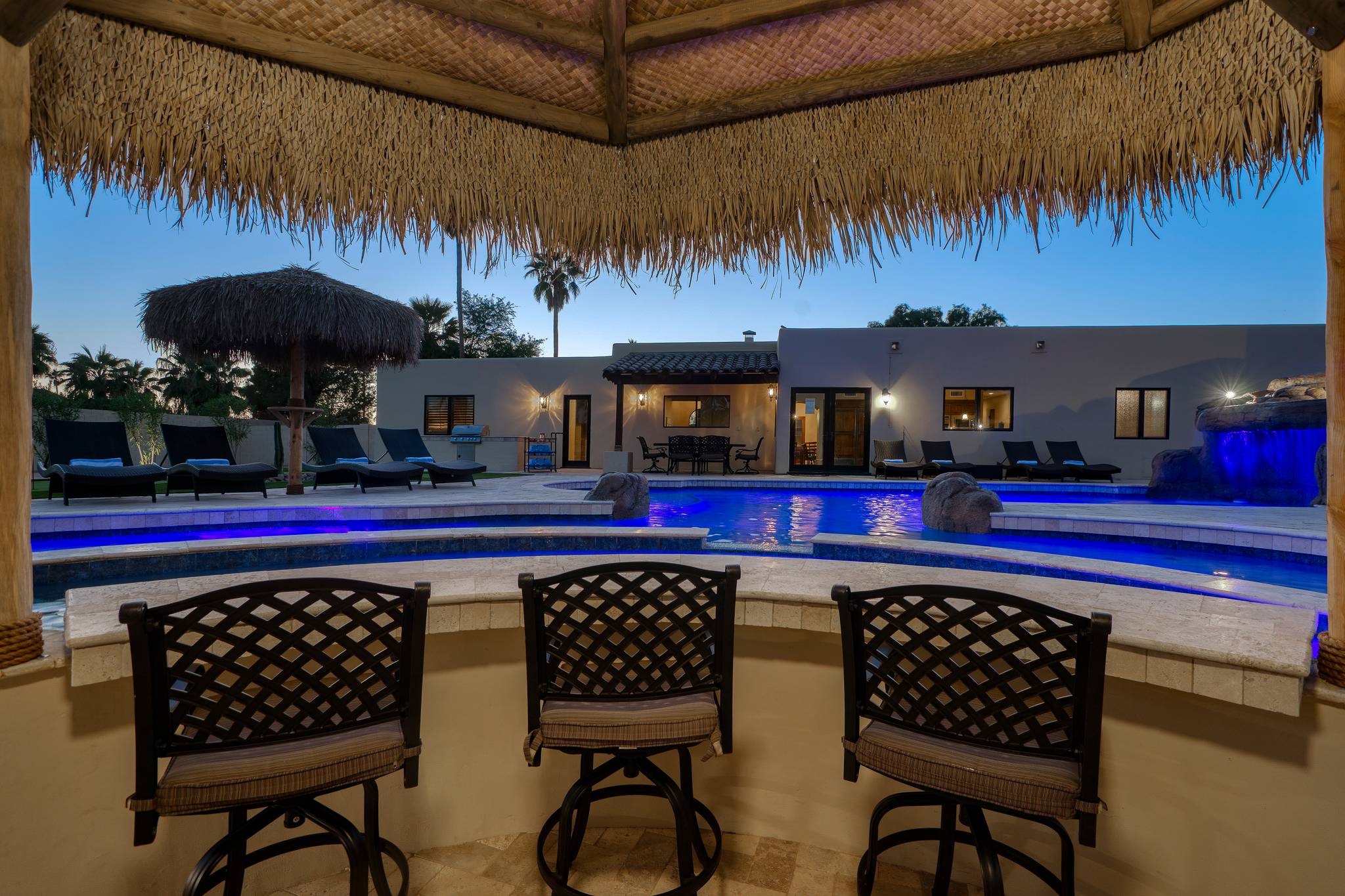 Sunrise Manor - Image 38