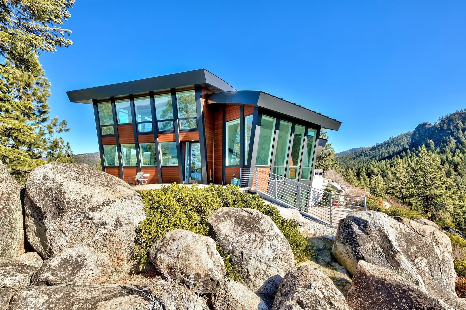 Point Place Home - Image 23