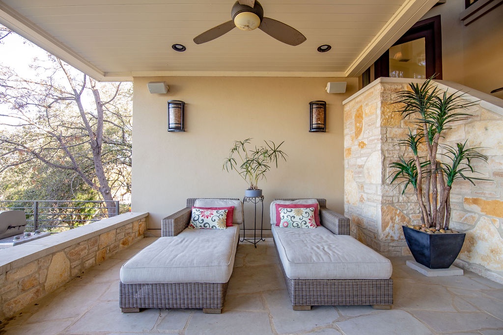 Lakeshore Place - Image 39