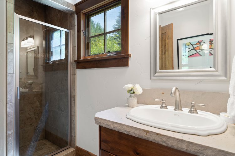 Berg Manor - Image 31