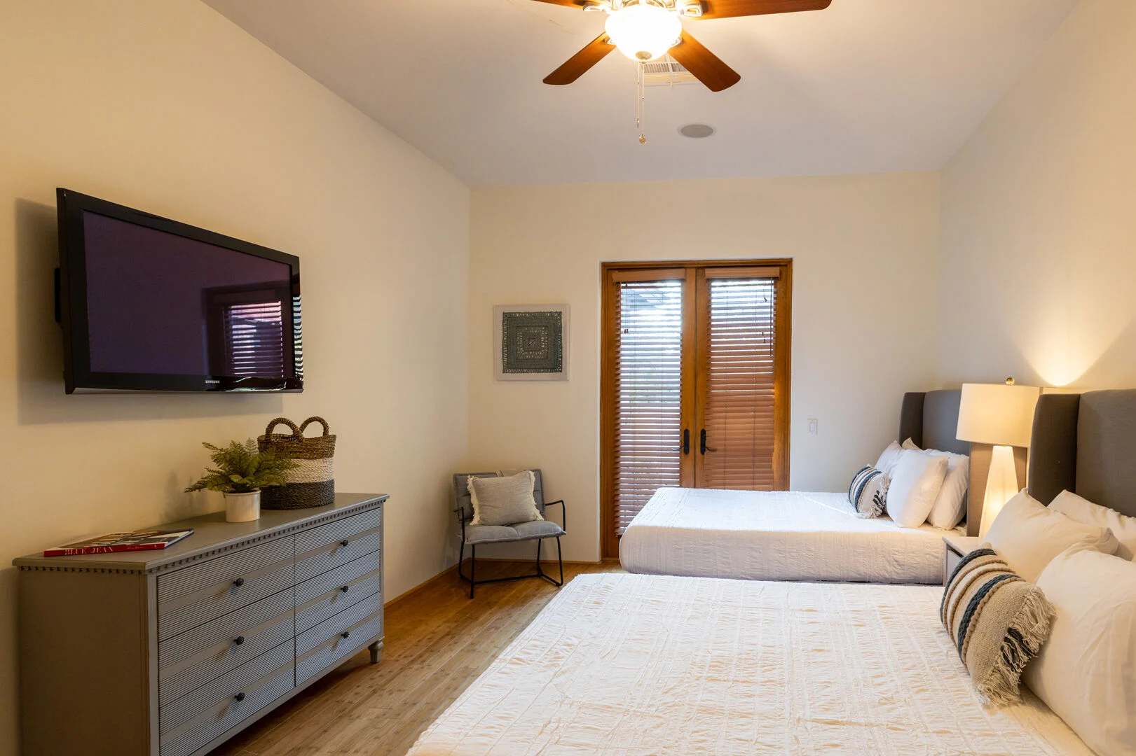 Isabella Manor - Image 14