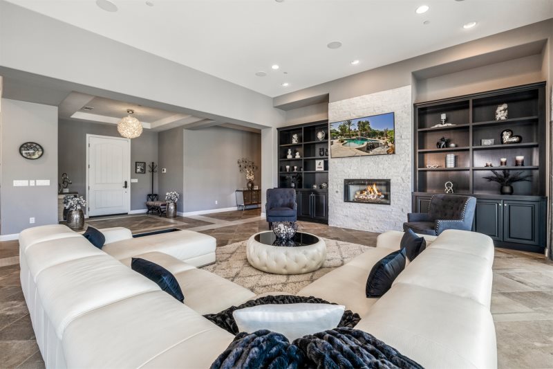 Selena Place - Image 10