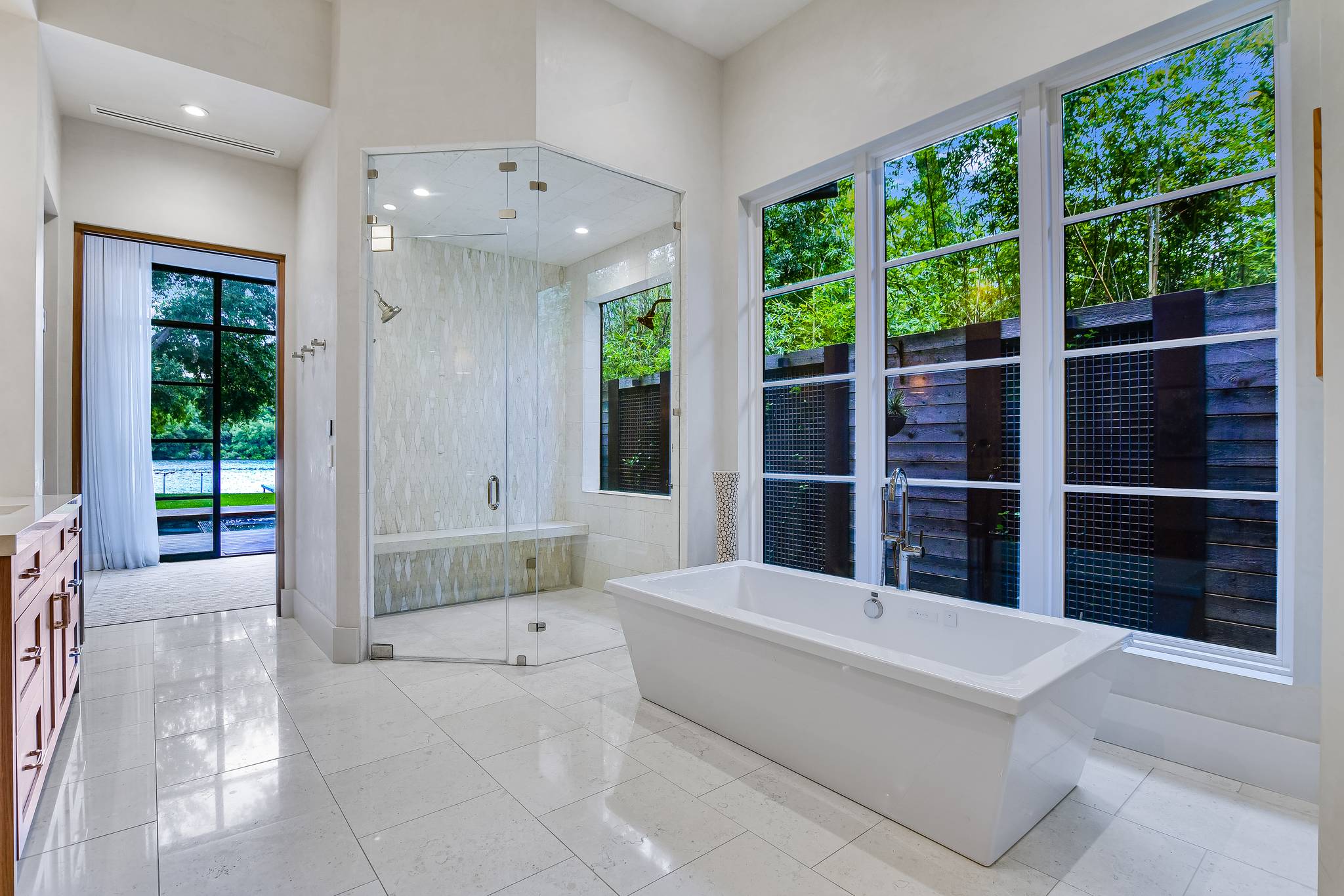 Mirabeau Place - Image 21