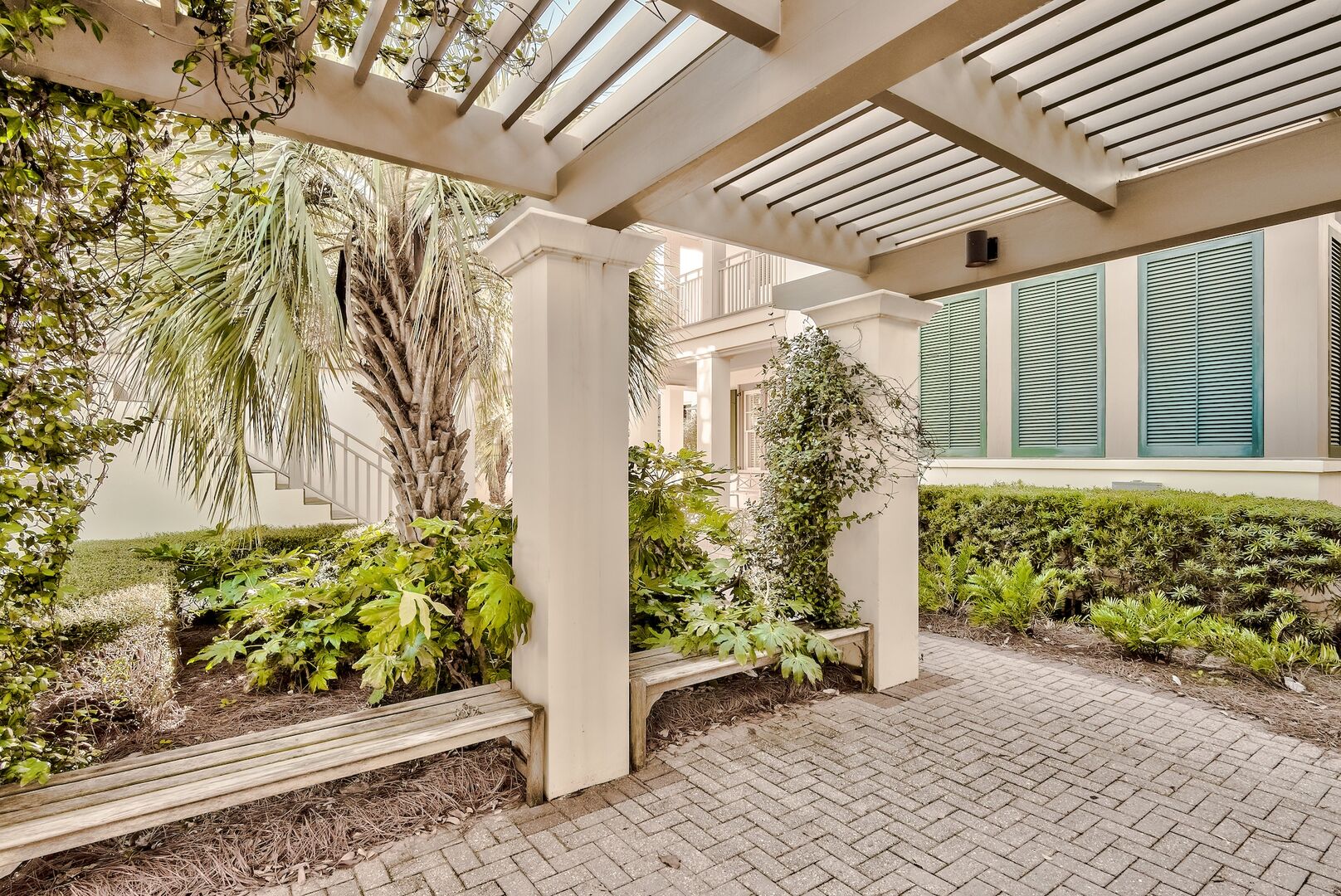 Water Street House - Image 42