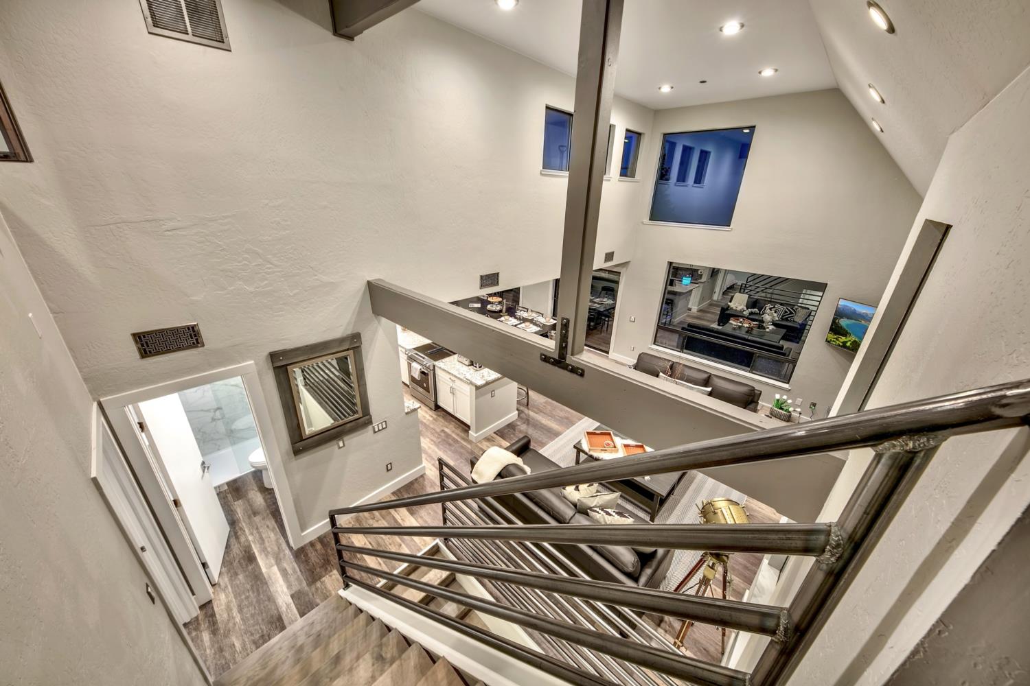 Sapphire House - Image 18