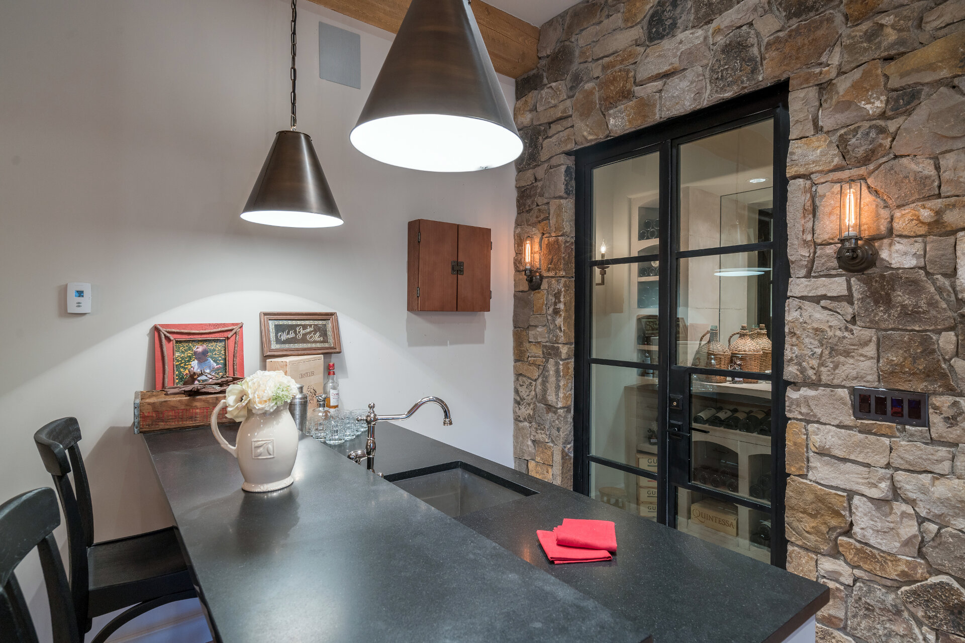 Russell Home - Image 16