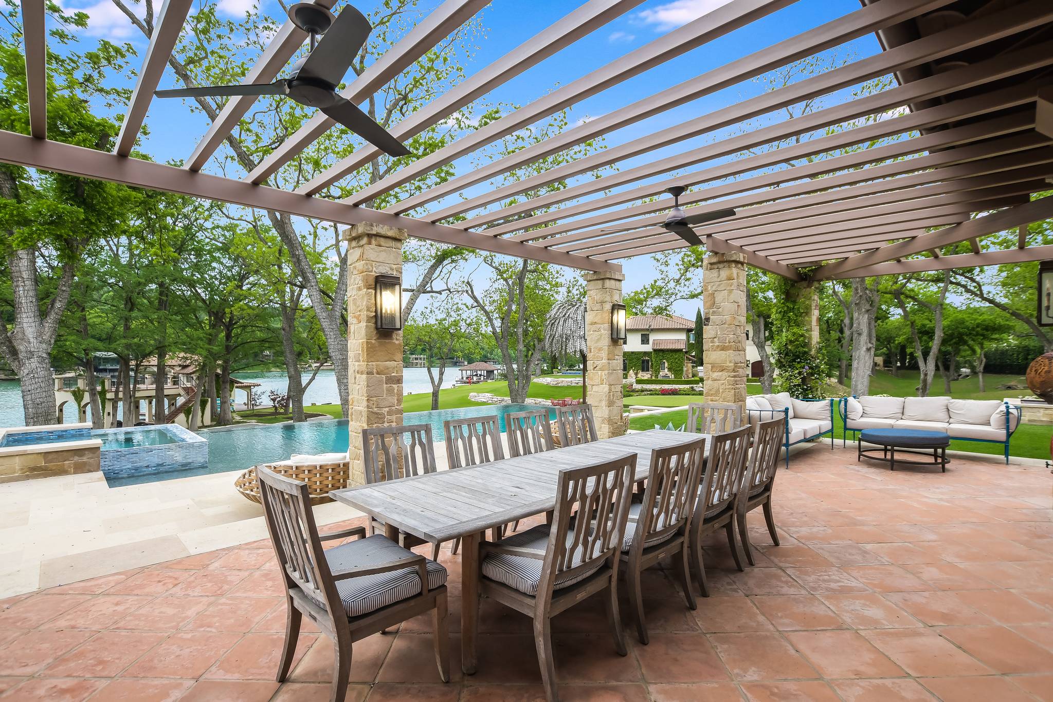 Southern Magnolia Estate - Image 37