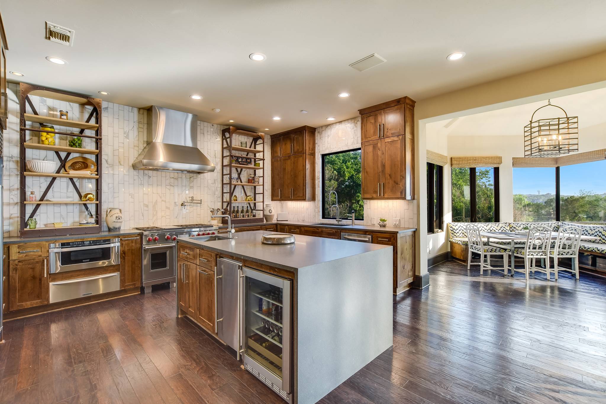 Laurel Manor - Image 12