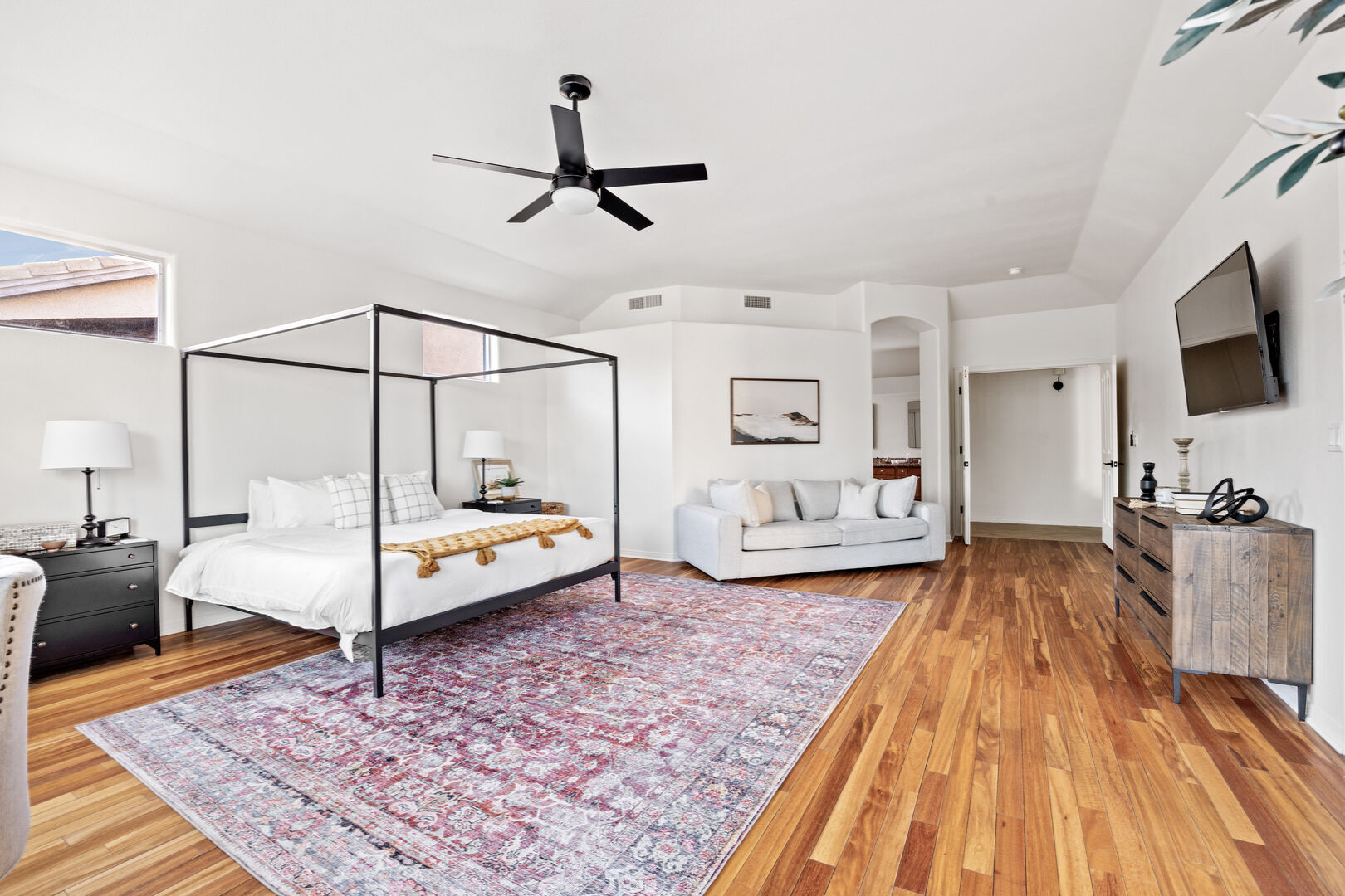 Nisbet House - Image 16