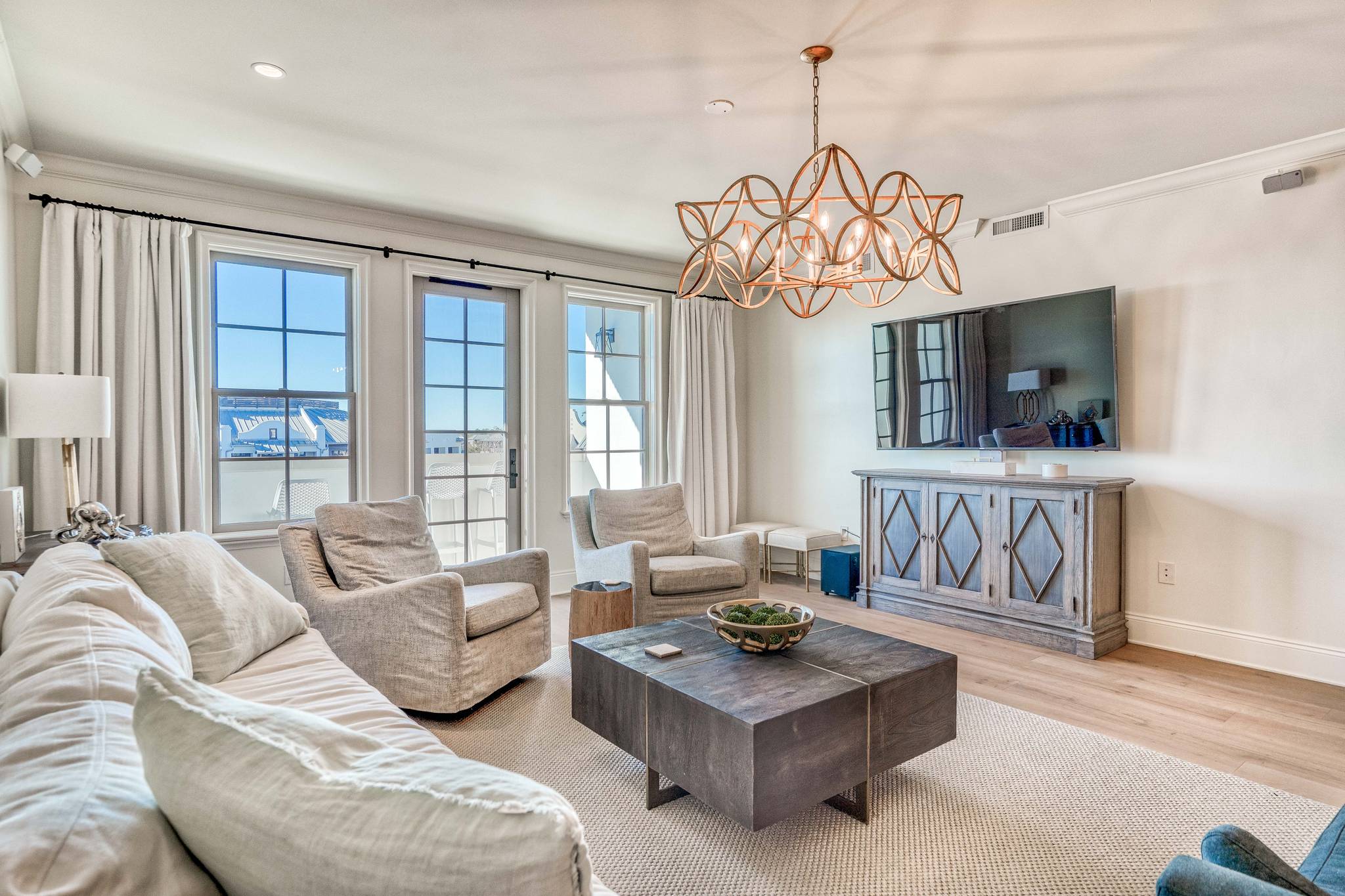 Blue Oasis Home - Image 3