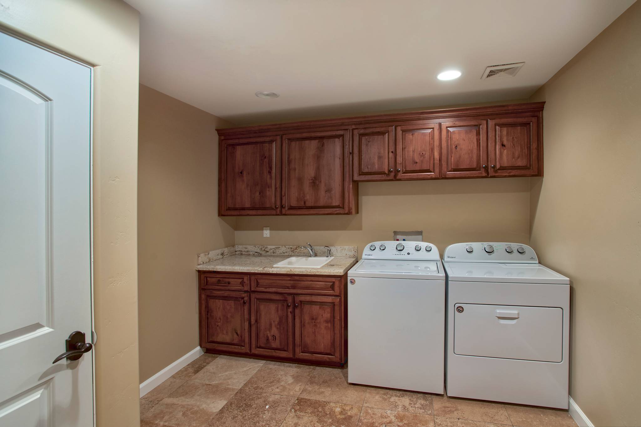 Sunrise Manor - Image 26