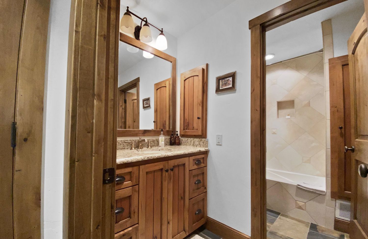 Crescent Home - Image 15