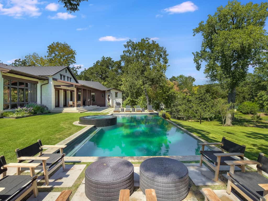 Bluebonnet Villa - Image 32